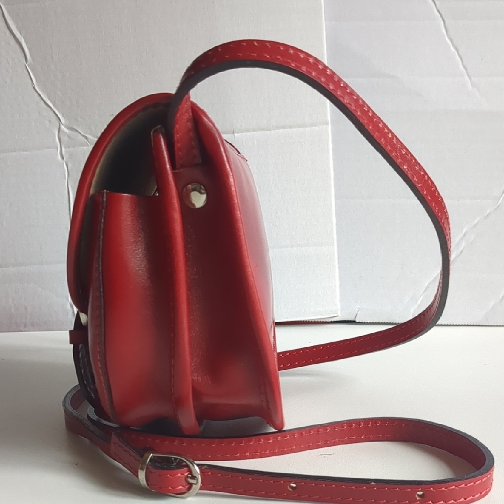 New Italian Handmade Red Leather Crossbody Bag - Picture 7 of 9